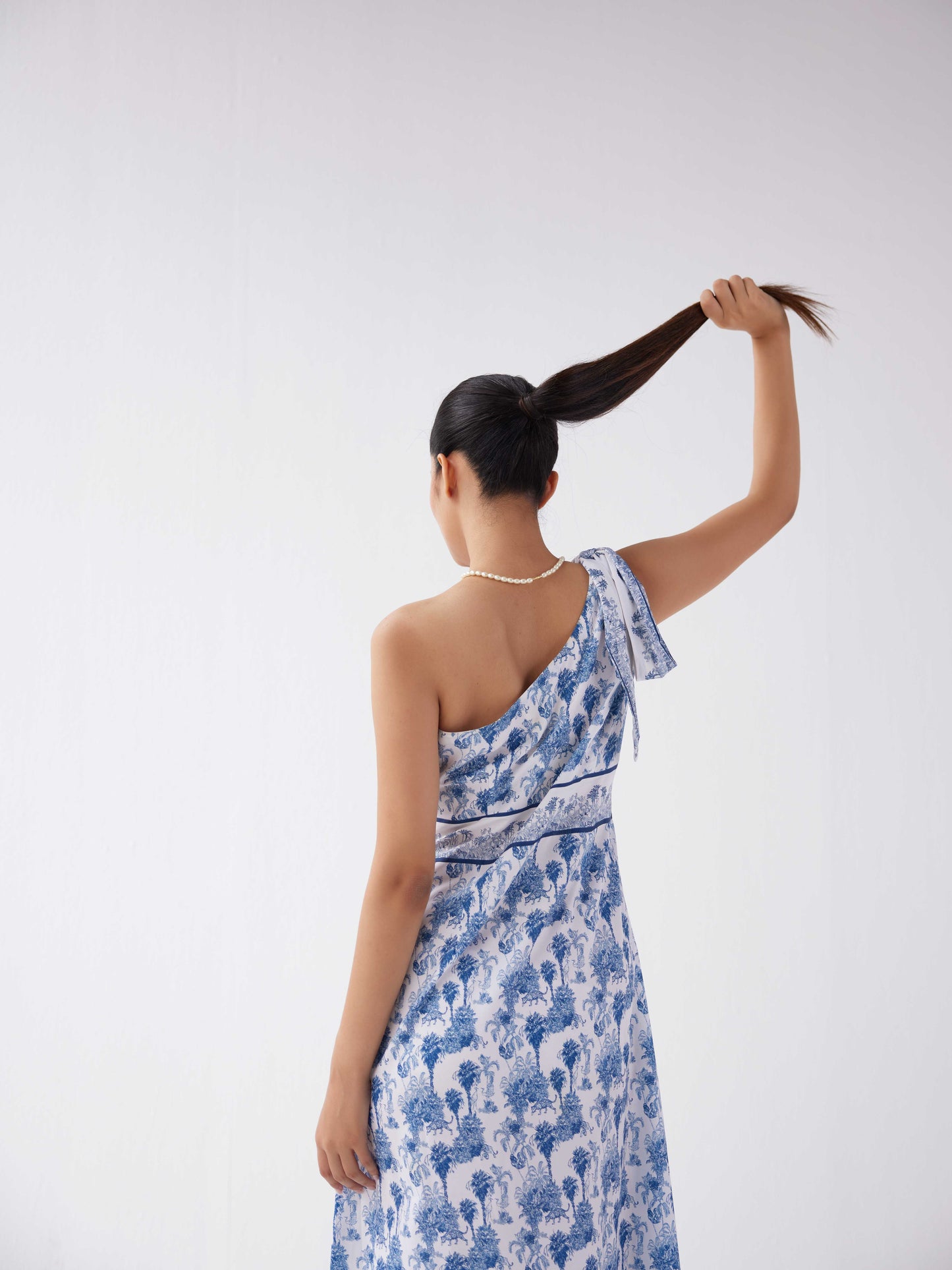 RIVERSTONE ONE SHOULDER