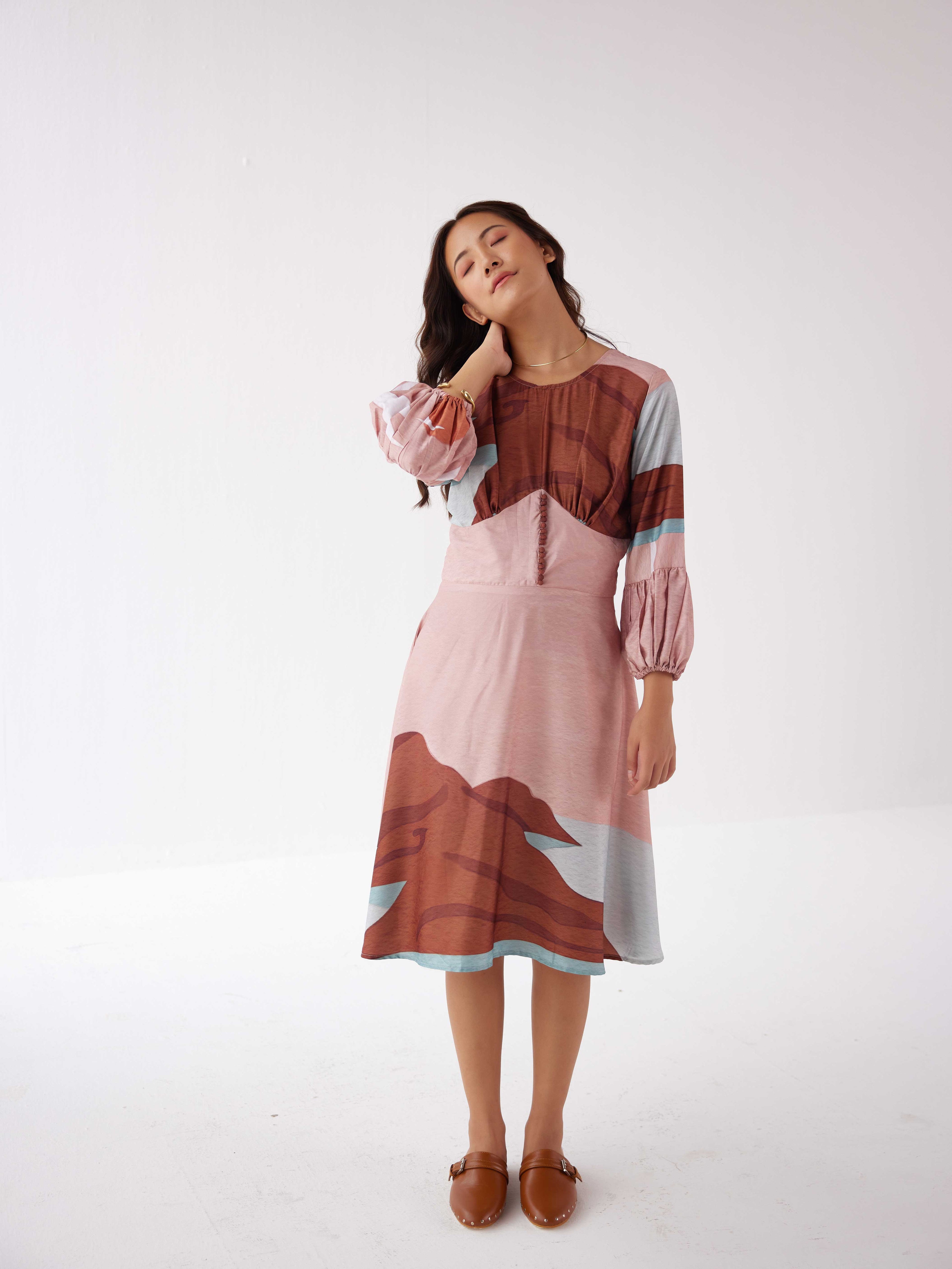 MOUNTAIN VALLEY MIDI DRESS