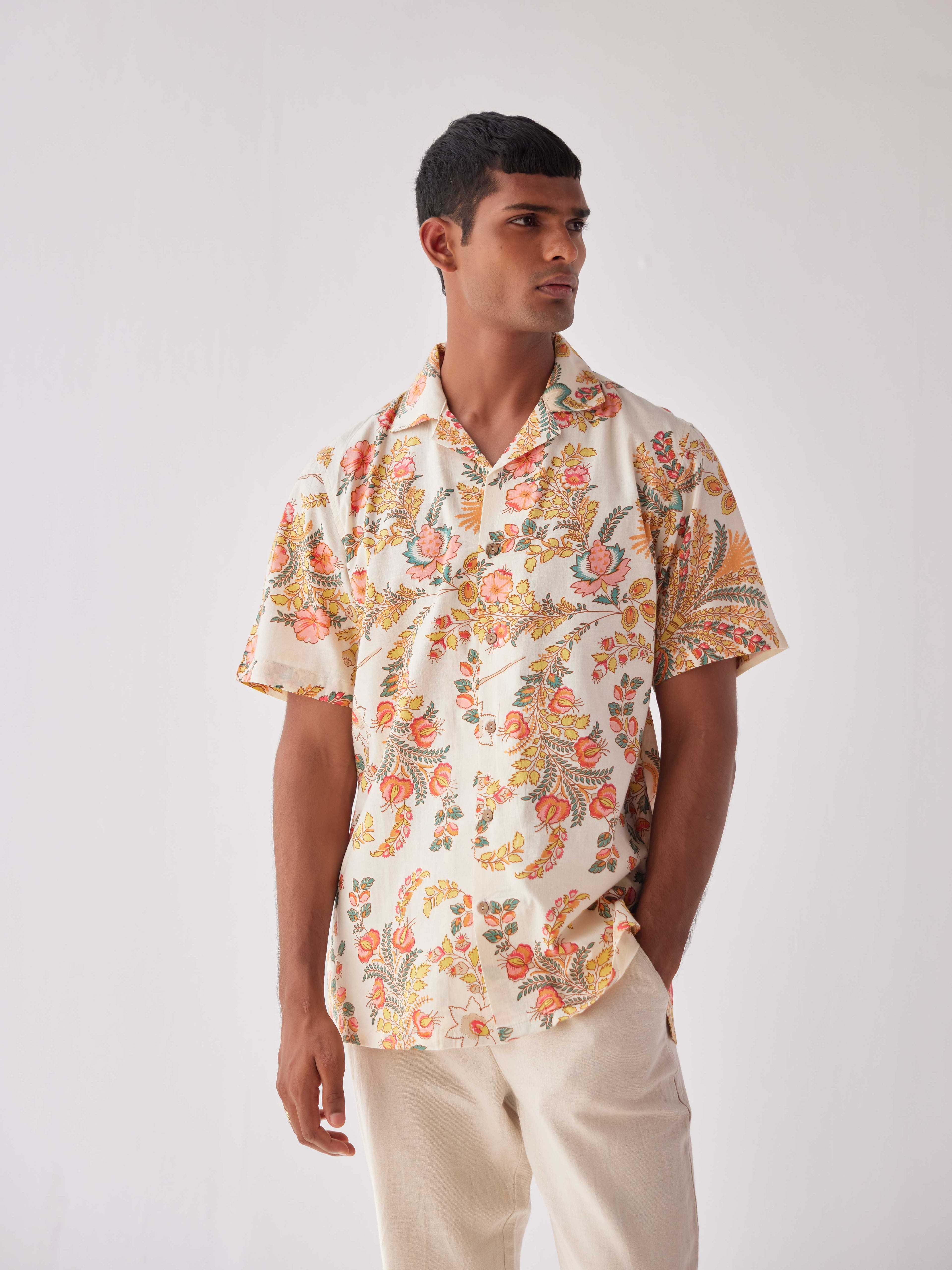 WHITE PAISELY RESORT SHIRT