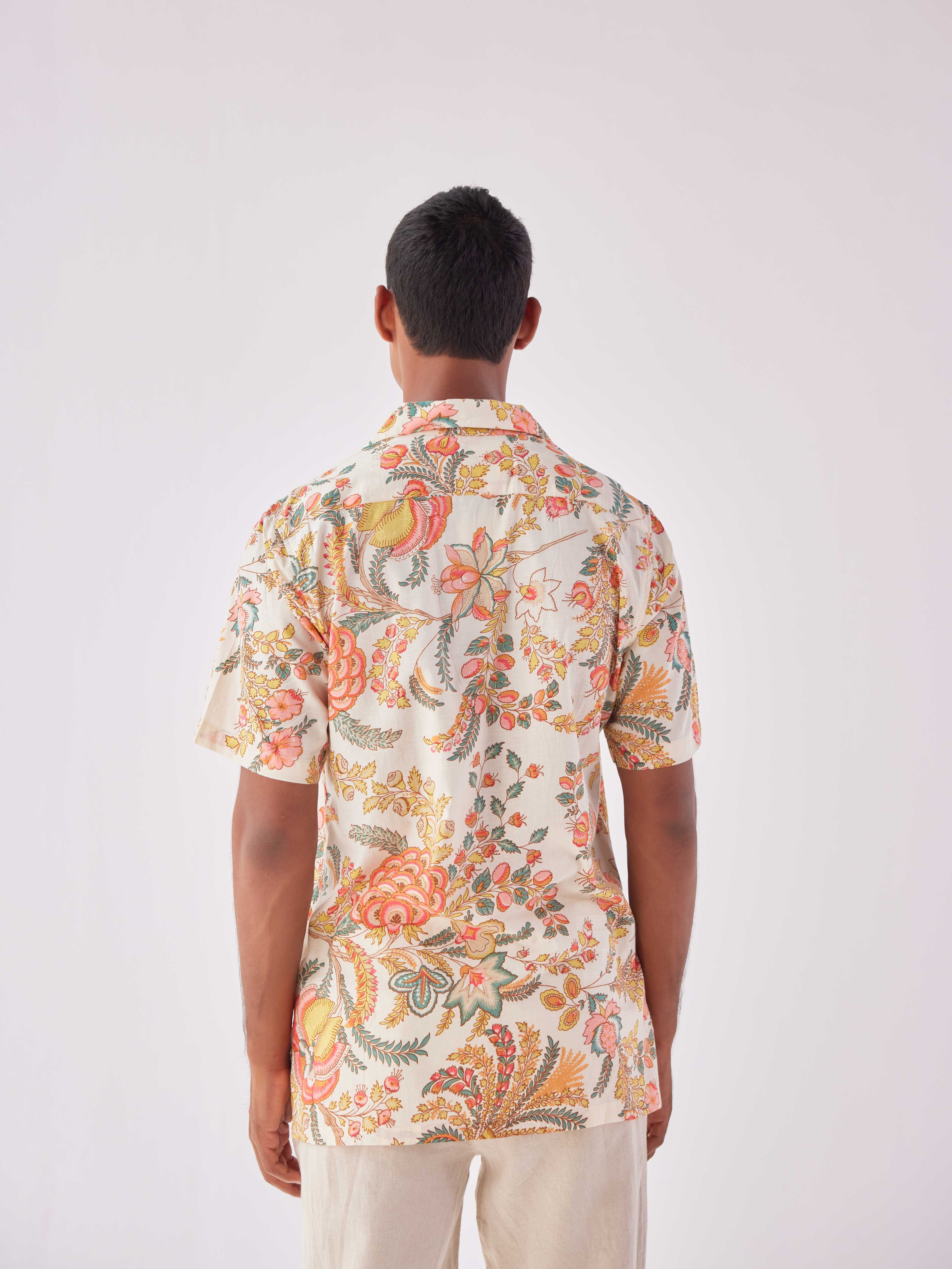 WHITE PAISELY RESORT SHIRT