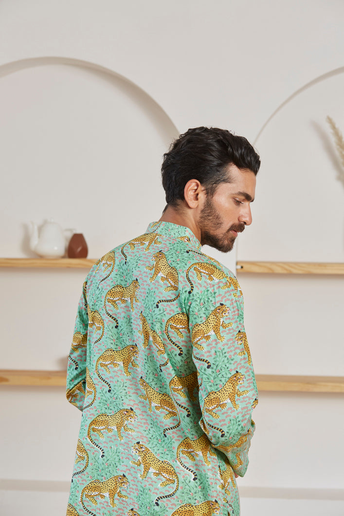 Baagh print kurta for men detail - Label Kheerganga
