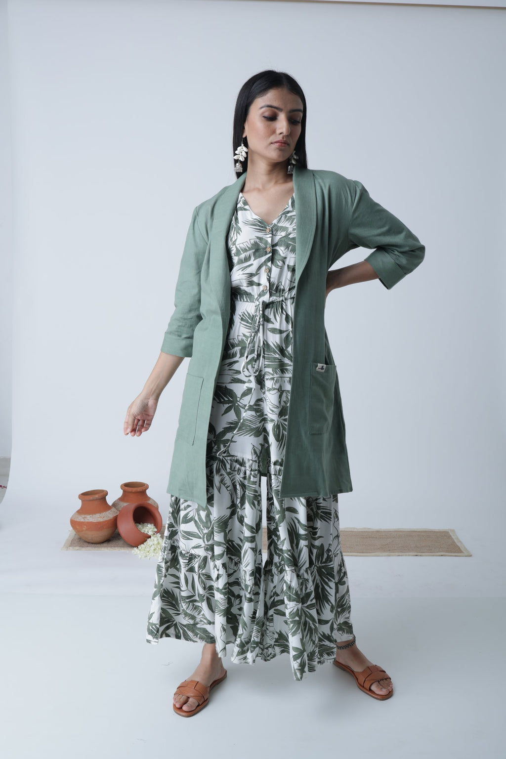 Bhagirath shrug for women full view - Label Kheerganga
