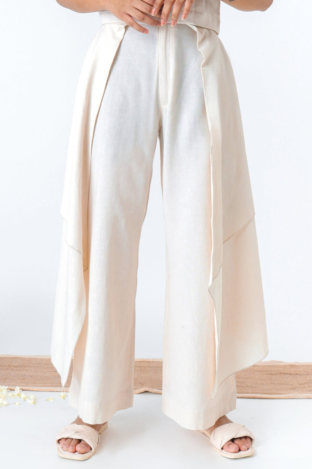 Safed Suti fluid pants for men - Label Kheerganga