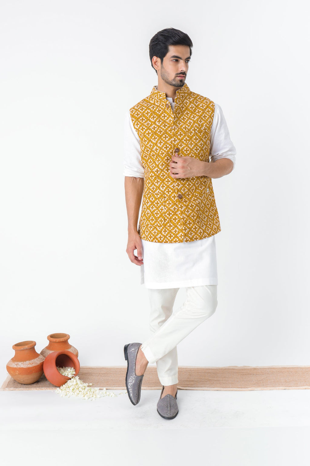 Haldiya Basant Nehru jacket for men detail - Label Kheerganga